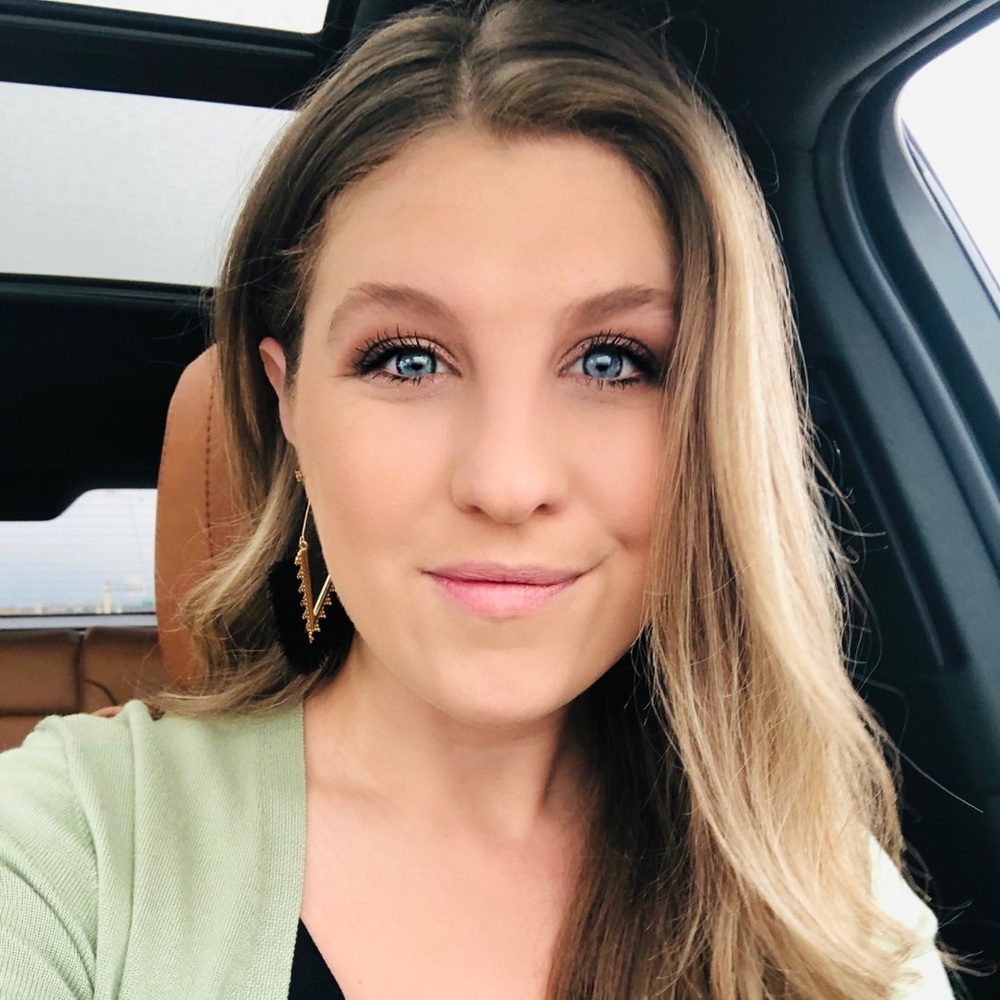 Meet your Posher, Jacy